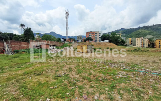 Lote en venta vía Machado Copacabana-Antioquia