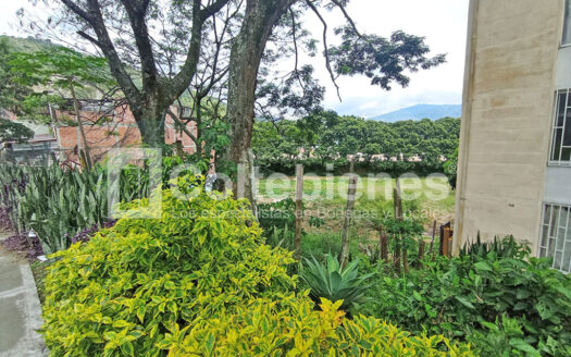 Venta de lote en vía Machado Copacabana-Antioquia