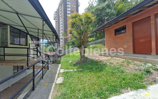 Arriendo de casa lote en Envigado