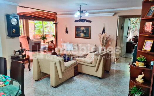 Venta de apartamento en La Aguacatala-Medellín