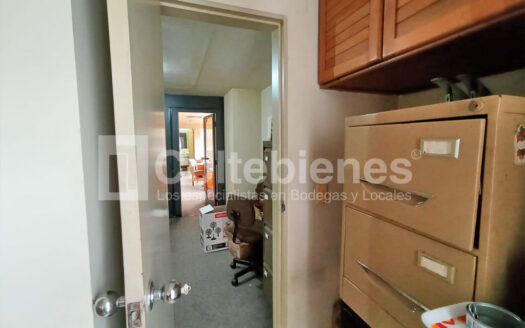 Oficina en arriendo en El Poblado-Medellín