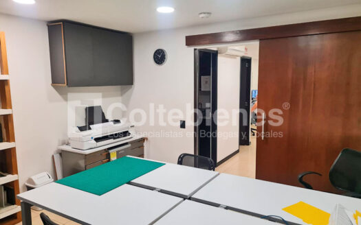 Oficina en arriendo en San Lucas-Medellín