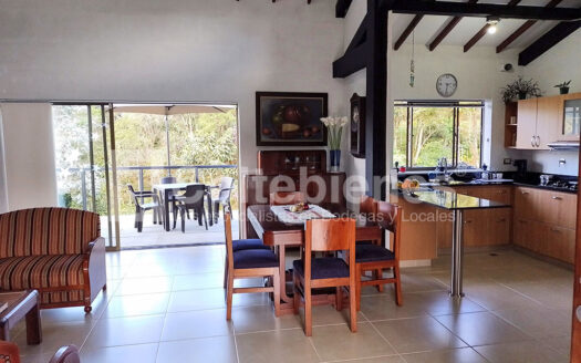 Casa en parcelación en venta en El Retiro-Antioquia