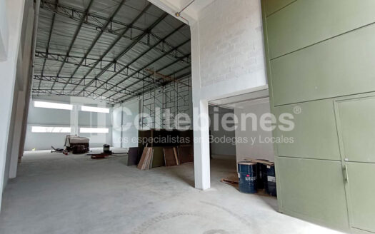 Bodega en venta/arriendo en La Tablaza-La Estrella