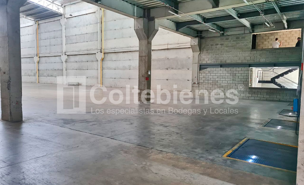 BODEGA-495-41367-68_9.