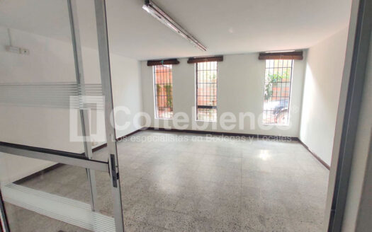 Casa comercial en arriendo en El Poblado-Medellín