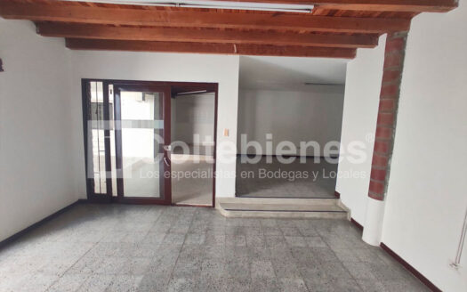 Casa comercial en arriendo en El Poblado-Medellín