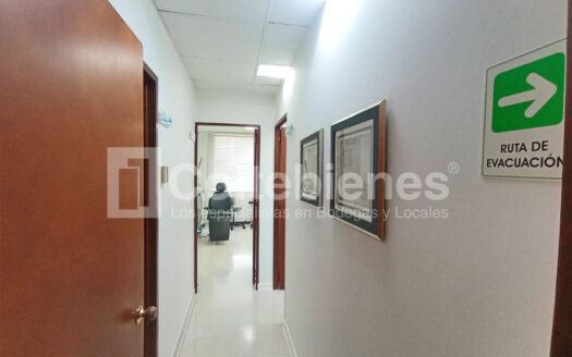 Oficina en arriendo en El Poblado-Medellín