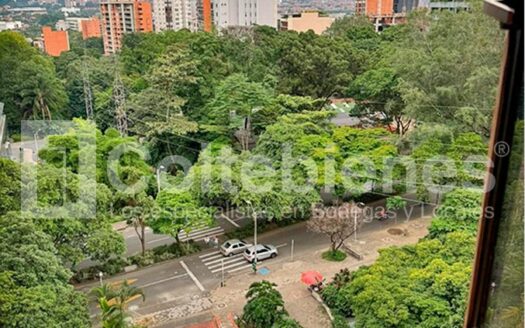 Oficina en arriendo en El Poblado-Medellín