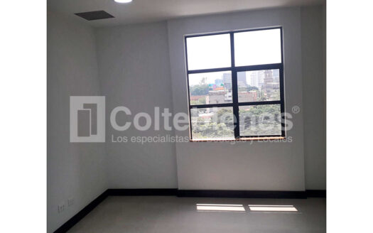 Oficina en arriendo en El Poblado-Medellín