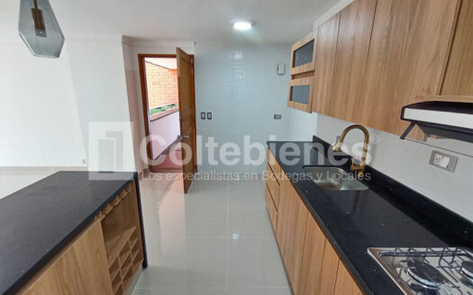 Apartamento en arriendo en El Poblado-Medellín