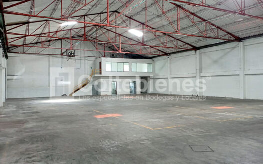 Bodega en arriendo en Capricentro-Itagüí