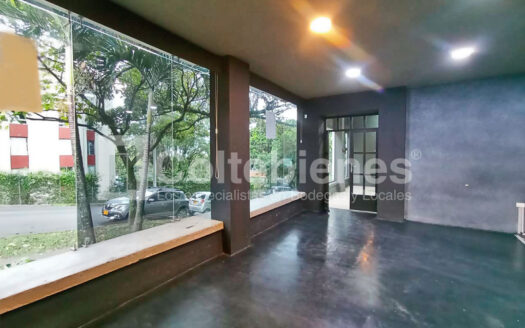 Local comercial en arriendo en El Poblado-Medellín