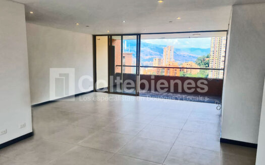 Apartamento en arriendo en El Poblado-Medellín