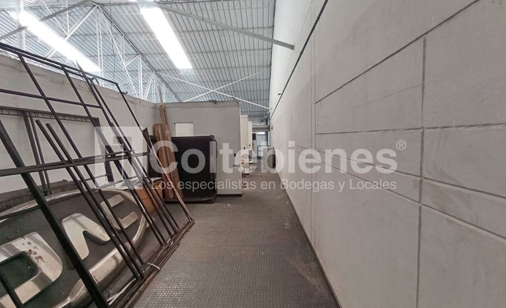 BODEGA-495-40481_16