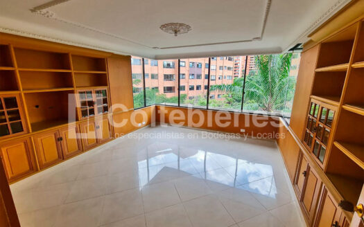 Apartamento en arriendo en El Poblado-Medellín