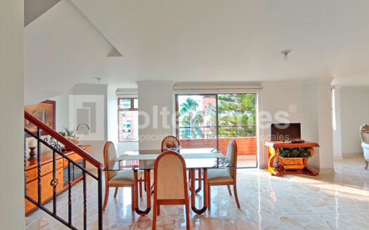 Apartamento dúplex en arriendo en Envigado-Antioquia