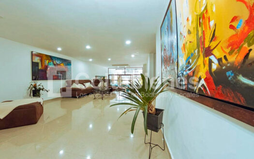 Casa amoblada en arriendo en El Poblado-Medellín