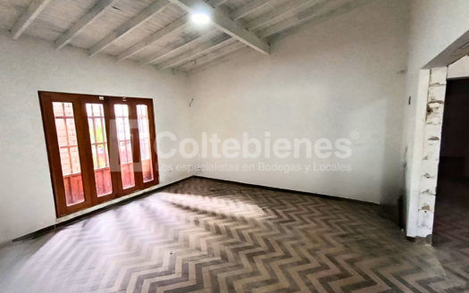 Casa comercial en arriendo en Patio Bonito-El Poblado