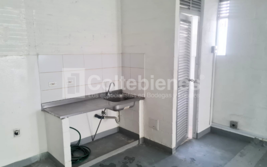 Bodega en arriendo en Guayabal-Medellín