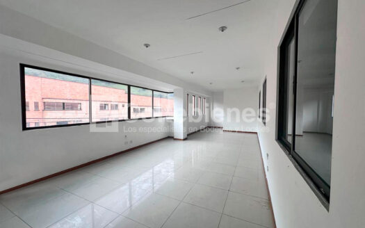 Bodega de 662 m² en arriendo en Girardota-Antioquia