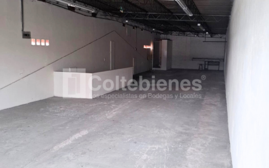 Bodega esquinera en arriendo en Perpetuo Socorro-Medellín