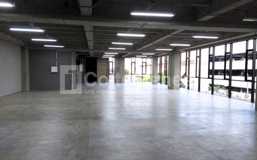 Edificio moderno en arriendo en El Carmelo-Itagüí