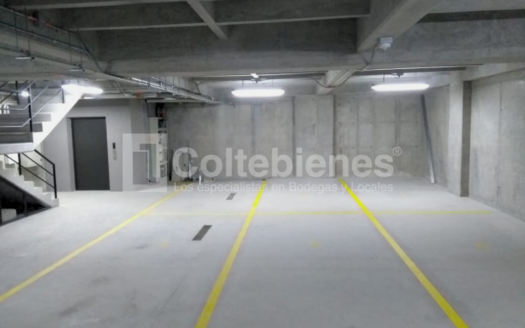 Edificio moderno en arriendo en El Carmelo-Itagüí
