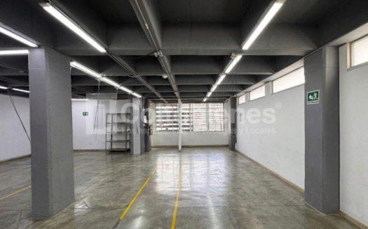 Oficina amplia en arriendo en Itagüí-Antioquia