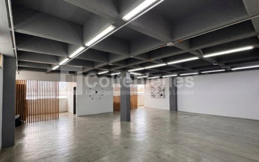 Oficina amplia en arriendo en Itagüí-Antioquia