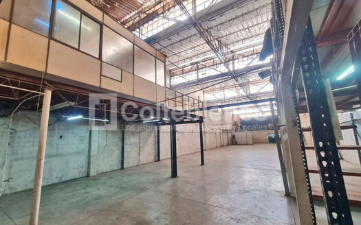 Bodega en venta en sector industrial de Barrio Colombia-Medellín