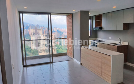 Arriendo de apartamento en Altos del Poblado-Medellín