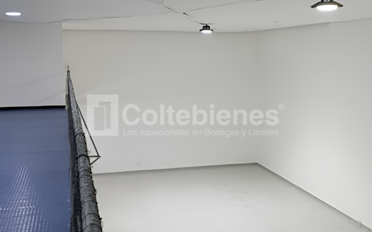 Bodega en arriendo en La Aguacatala-Medellín